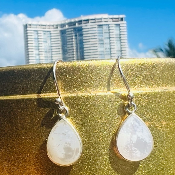 Mother-of-Pearl Teardrop & Sterling Silver Dangly Earrings - Picture 5 of 7